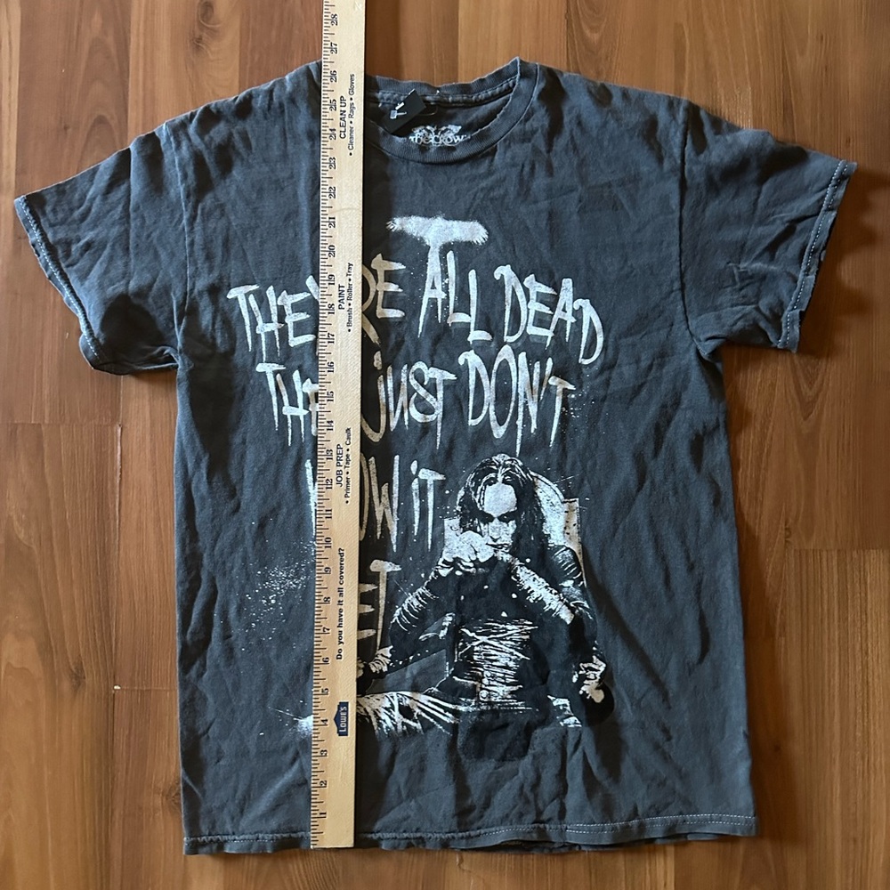 NWT The Crow Quote Destructed Boyfriend Fit Girls T-shirt size Medium - Picture 2 of 7